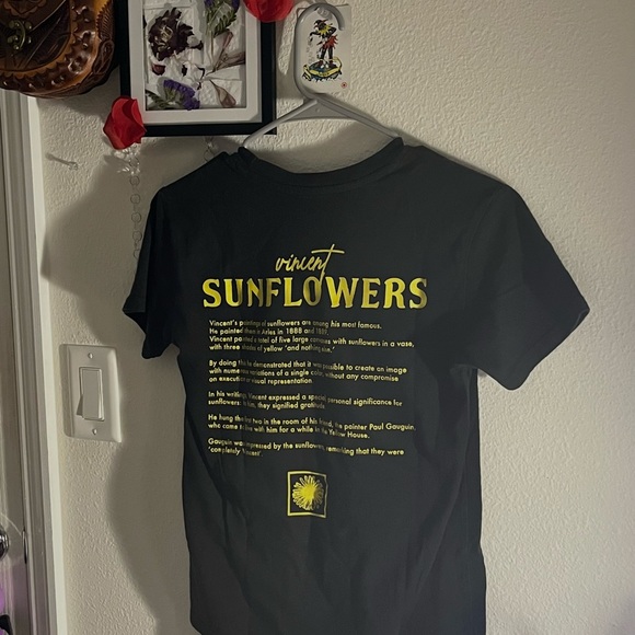 Vincent Van Gogh, Sunflower T-Shirt! <3 - Picture 2 of 3